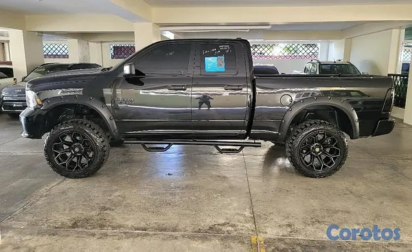 jeepetas y camionetas - Dodge 1500 Ram ST,  2018 Black Express, 4x4 9