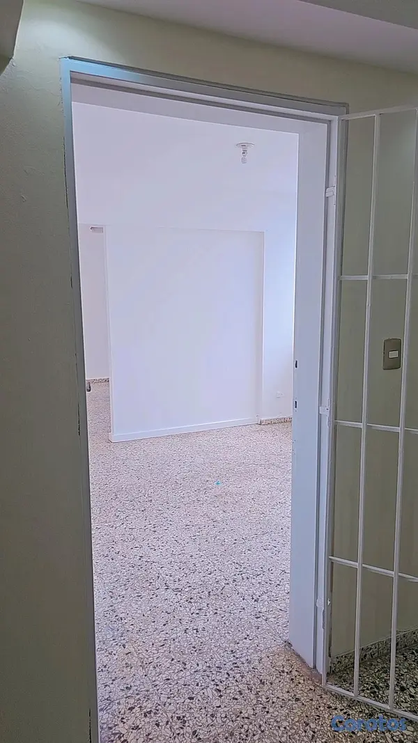 oficinas y locales comerciales - PIANTINI , ALQUILER PARA USO COMERCIAL  2