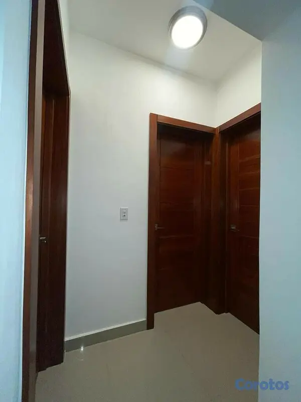 casas - Casa en Venta en la Romana. 200m2 de solar.

  10