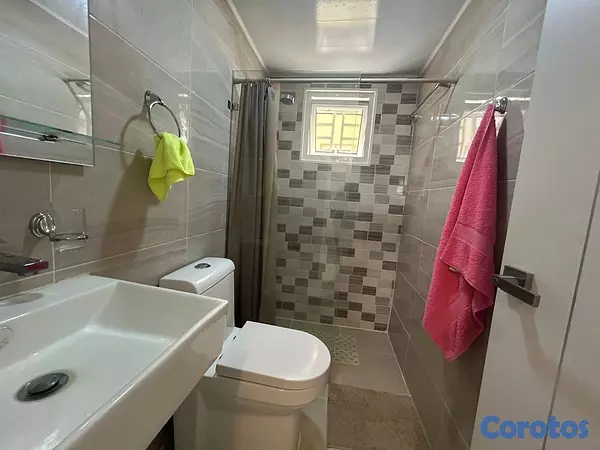 apartamentos - venta de apartamento 2do piso amueblado las cayenas autopista san isidro 4