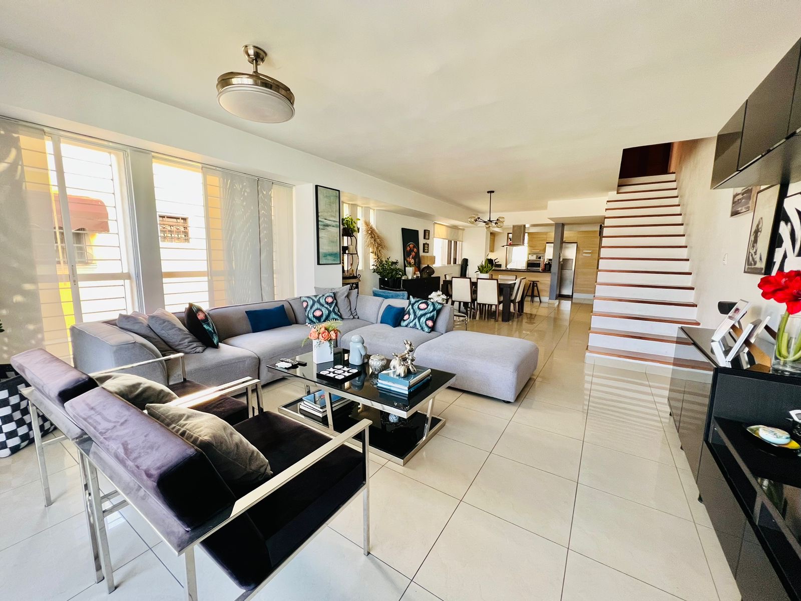 penthouses - Vendo Ph en el millón amplio tres hab 2.5 baños te 1