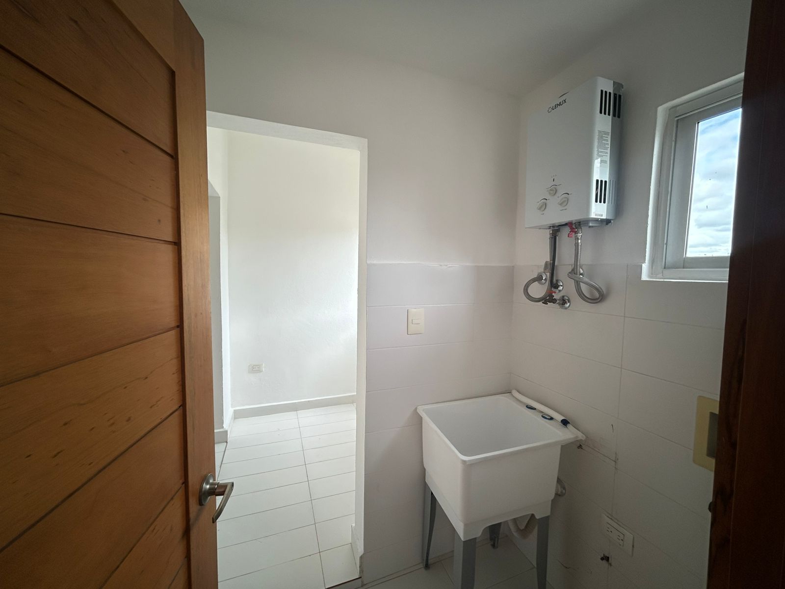apartamentos - Apartamento en Alquiler – El Millón 8
