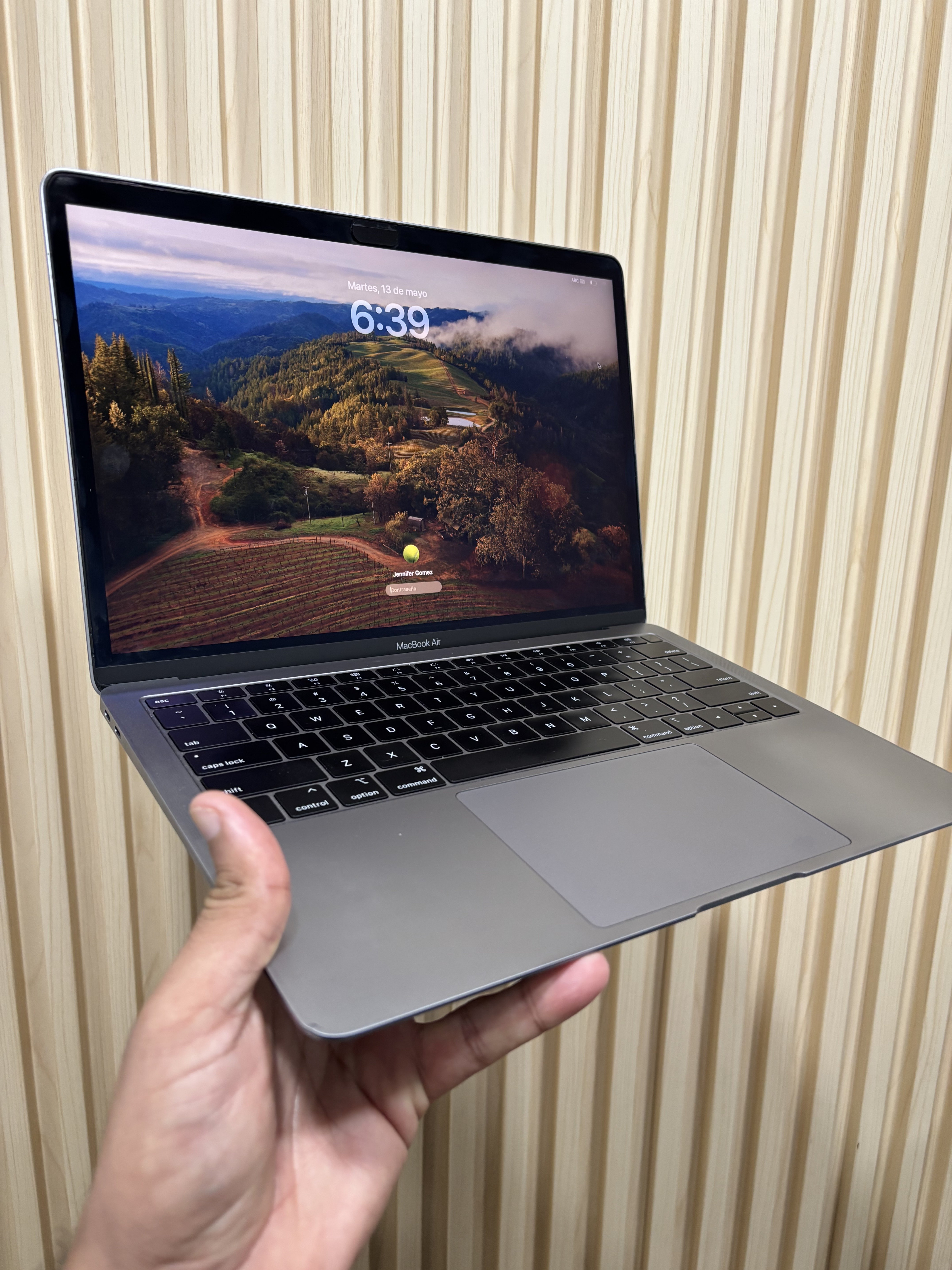 celulares y tabletas - MacBook Air 13” Intel core i5 1.6GHz 128GB de disco 8GB RAM 1