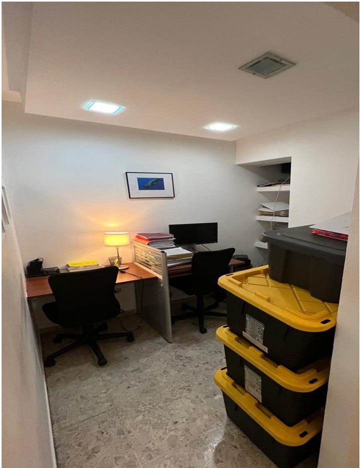 oficinas y locales comerciales - LOCAL DE OFICINAS EN ENSANCHE NACO, 74 Mts.2, 3er. NIVEL 8