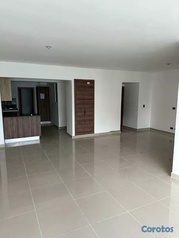 apartamentos - Alquilo Apartamento en Lujosa torre con amenidades Completas, 3hab., 180 mts 10