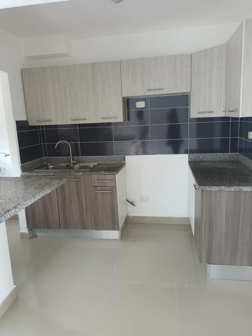 apartamentos - Apartamento oportunidad primer piso, Autopista San isidro, Piso 1 con patio  7