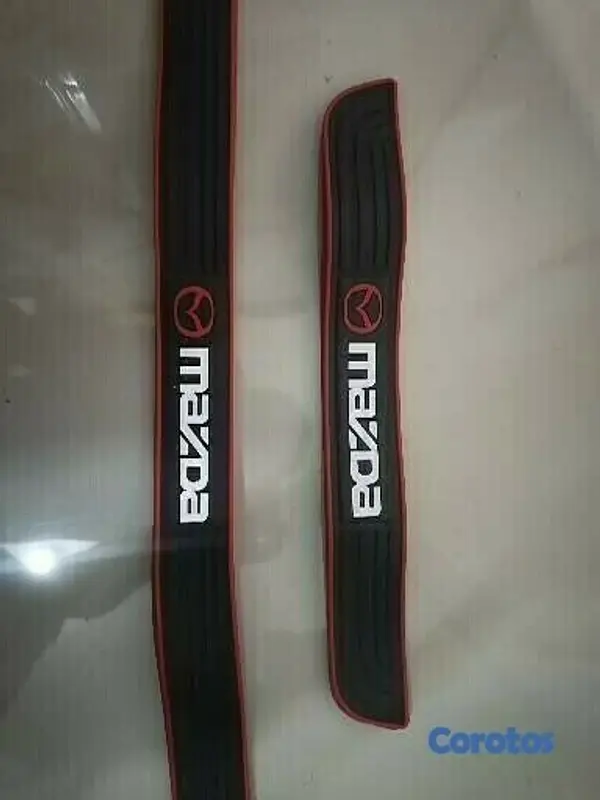 accesorios para vehiculos - Parachoque mazda ect 2