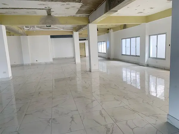 oficinas y locales comerciales - Local con espacio abierto 5