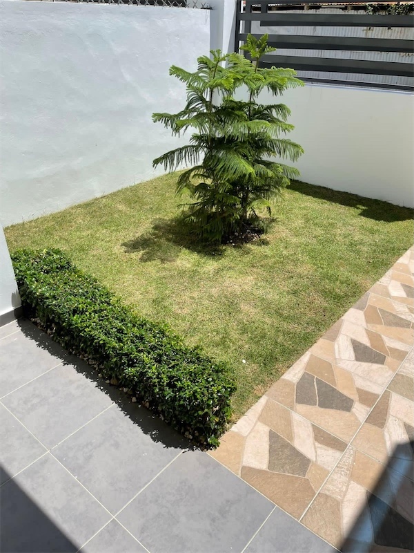 casas - Casa moderna a 300 metros del malecón con piscina y terraza 3
