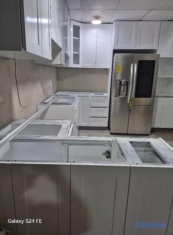 cocina - Gabinetes de cocina en madera color blanco  2