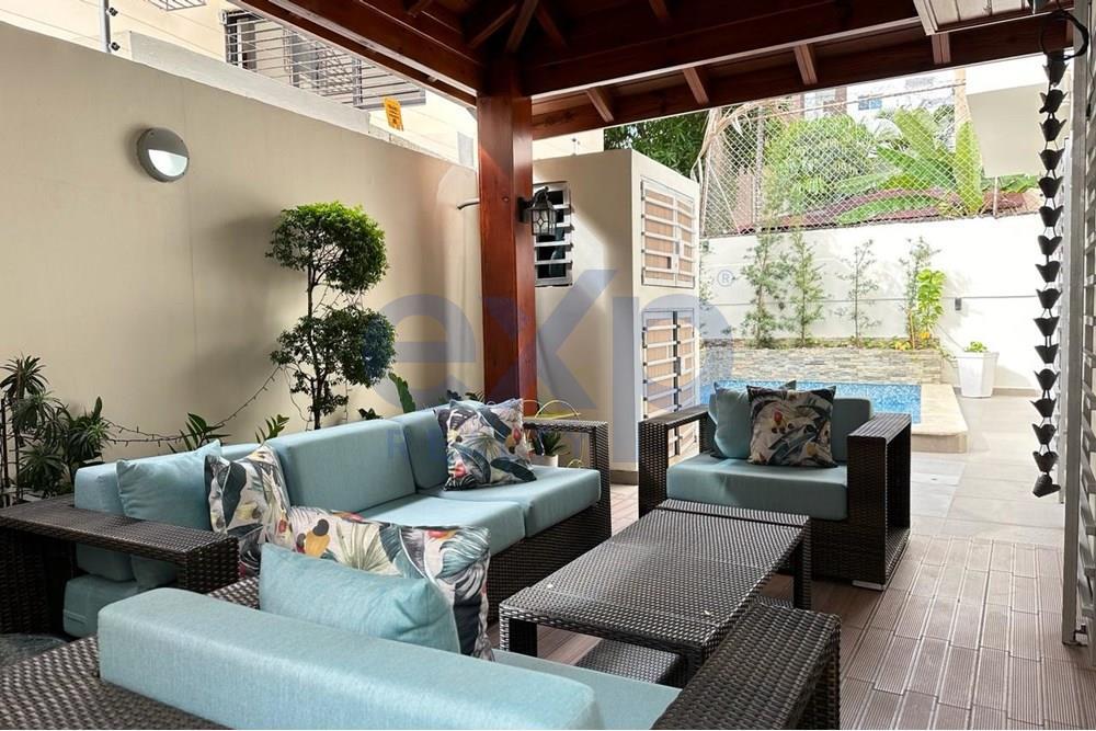 casas - Alquiler de Casa Amoblada en Los Cacicazgos 0