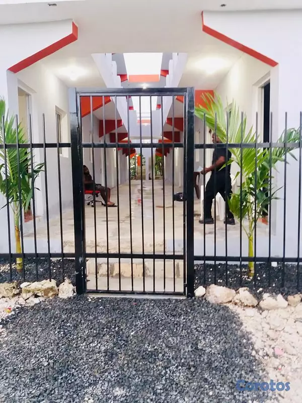 apartamentos - En Venta Edificio de 28 habitaciones en Altos de Friusa Bavaro 4