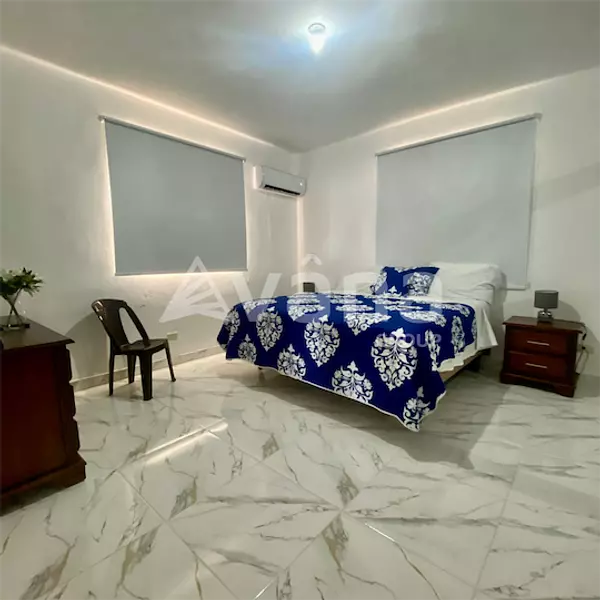 casas - Casa de venta de dos niveles en la zona sur de Santiago 9