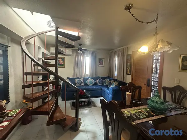 casas - Casa en Alquiler en el Distrito Nacional 1
