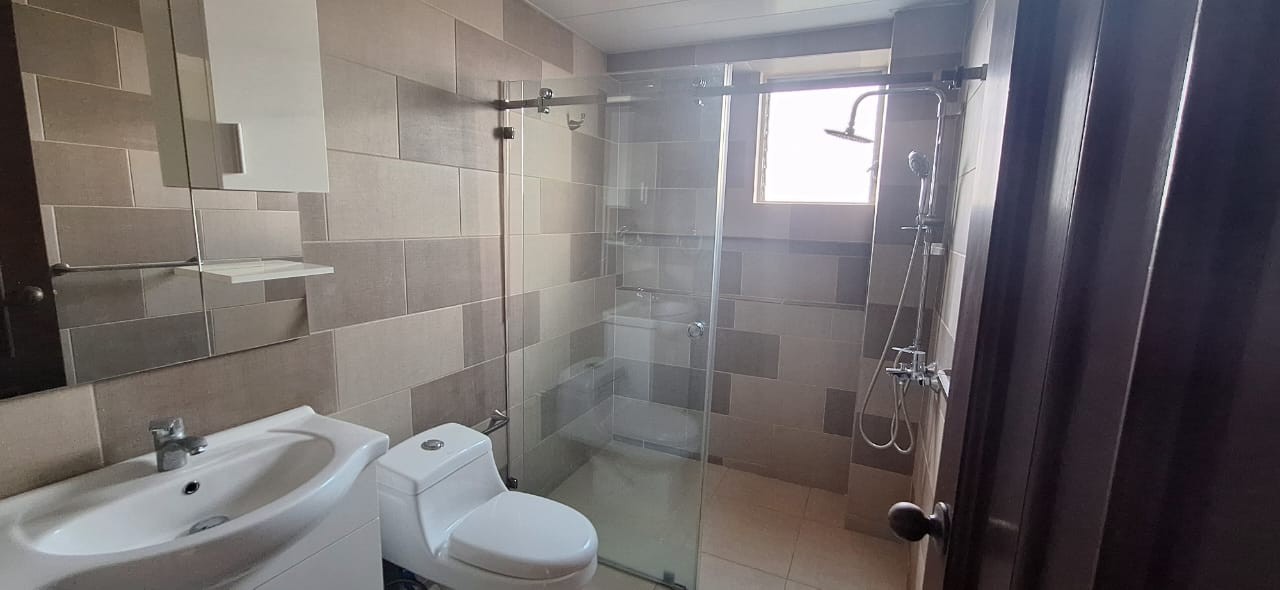 apartamentos - Apartamento Quinto Nivel en Los Cacicazgos, Distrito Nacional (G.M) 3