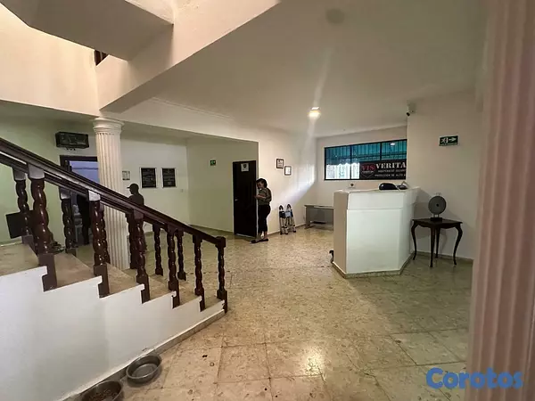 casas - En Venta Casa en la Castellana de 4 habitaciones 3