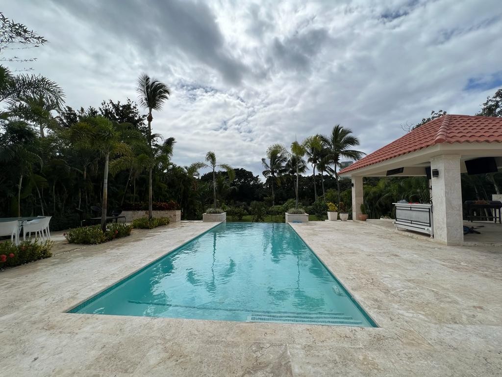 apartamentos - SIN INTERMEDIARIOS vendo CASA VILLA EN METRO COUNTRY  CLUB 490Gran Villa en Me 9