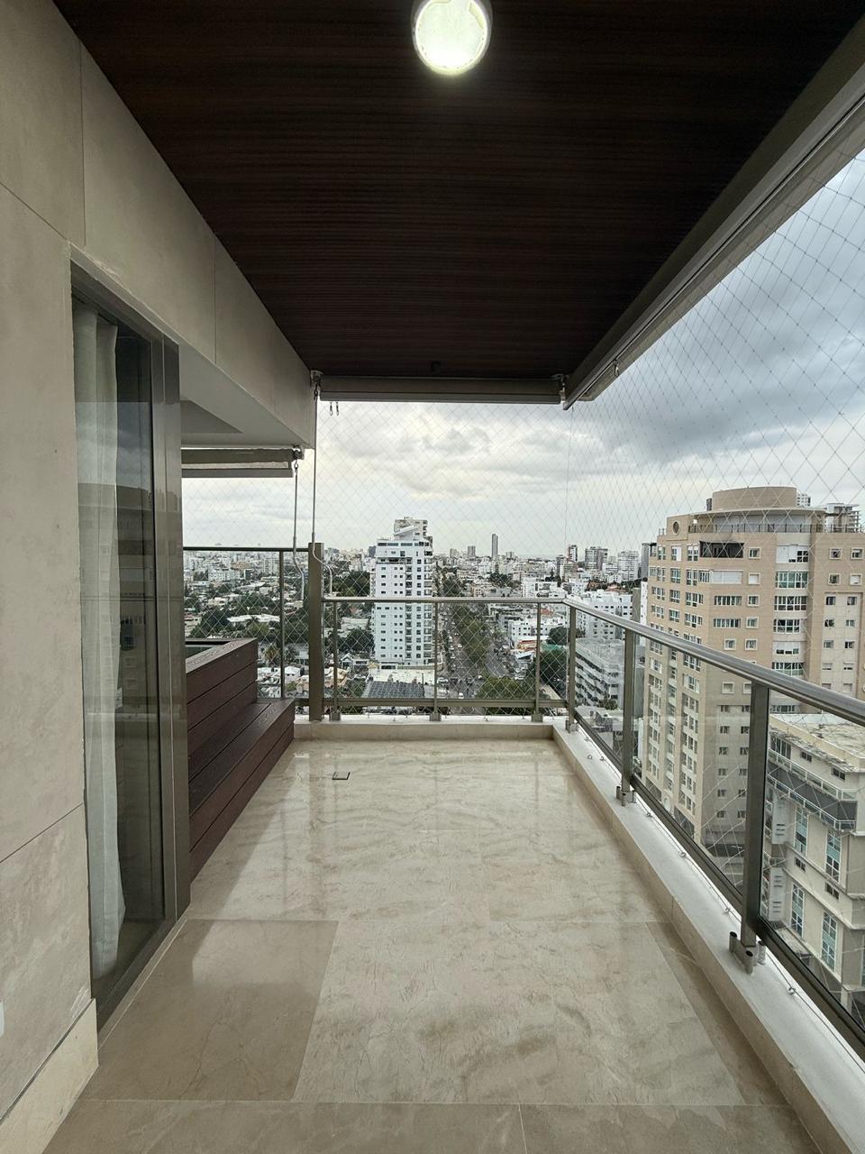 apartamentos - Vendo los cacicazgos piso 14 tres hab con baño 3 p 2