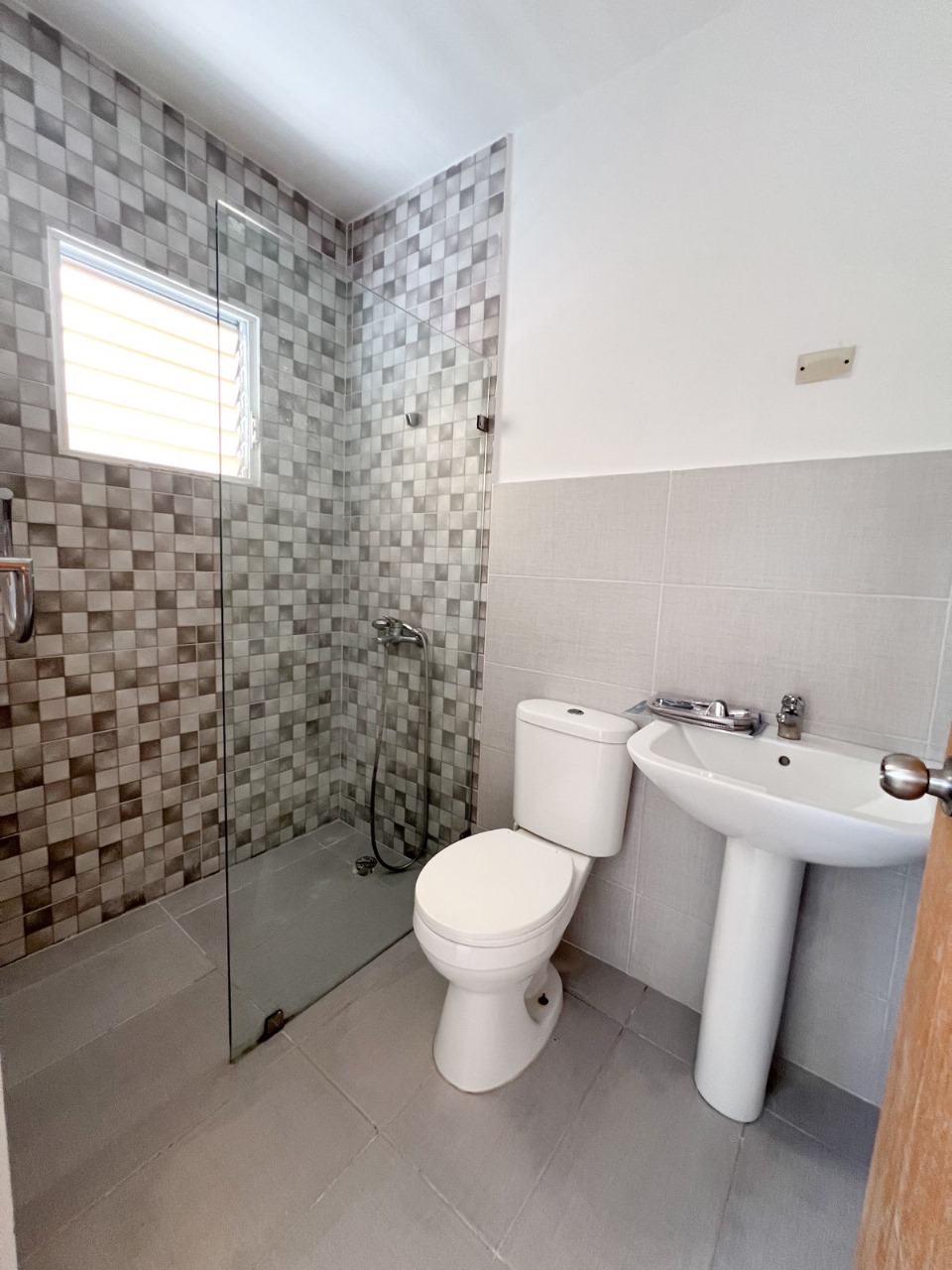 apartamentos - Apartamento con terraza en Santo Domingo Oeste 8
