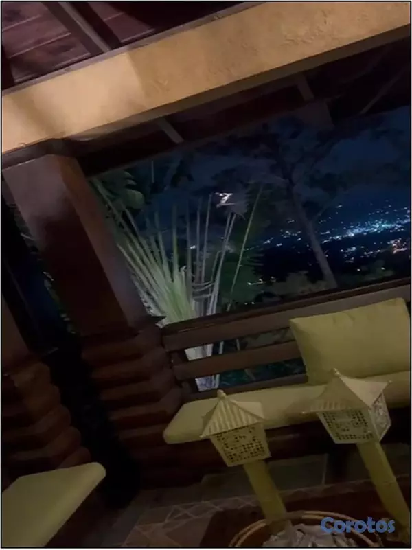 casas vacacionales y villas - Excelente Villa 2 Niveles en Loma Atravesada   de  5
