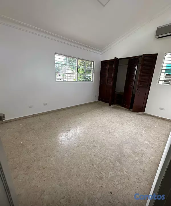 oficinas y locales comerciales - se alquila casa  7