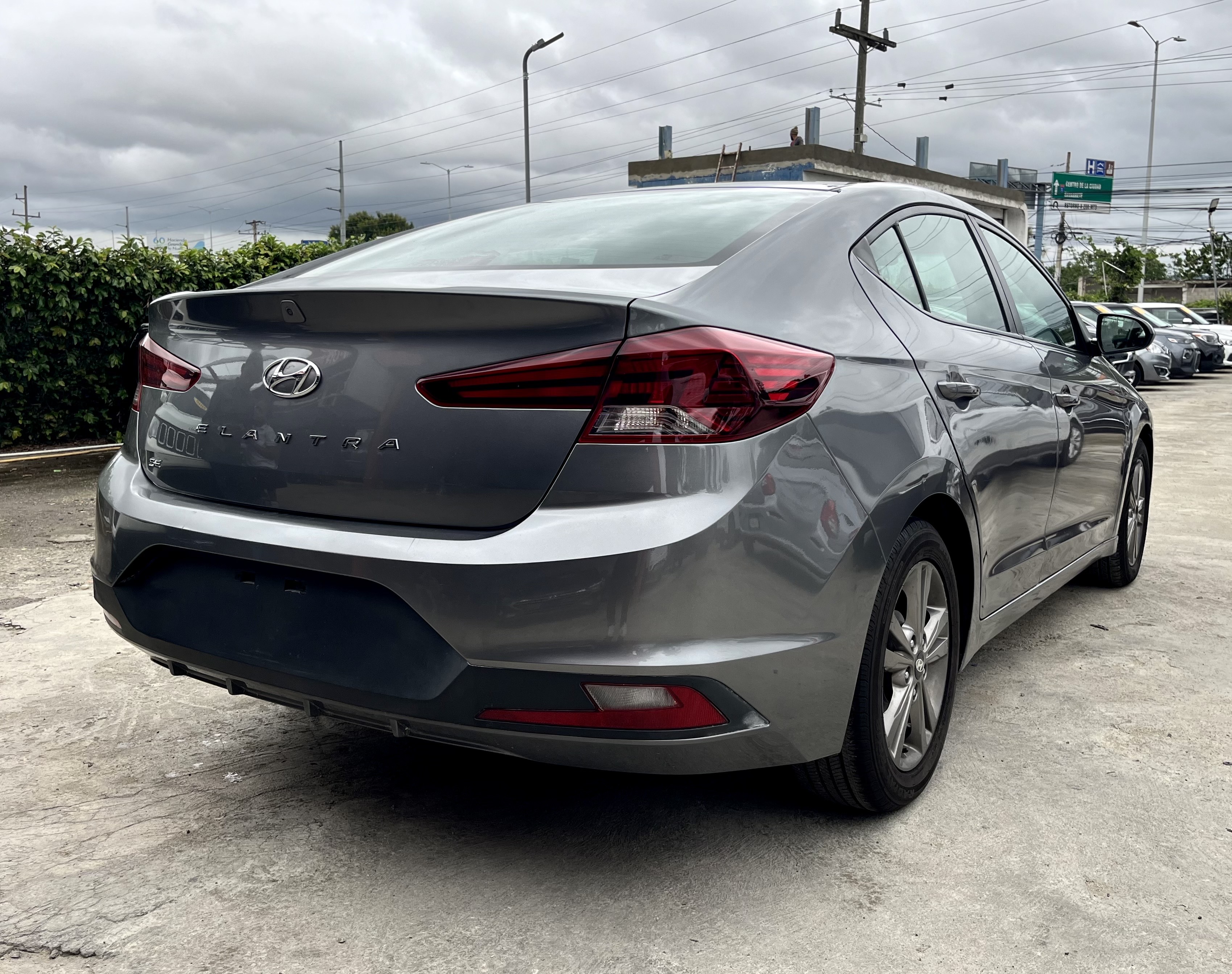 carros - Hyundai Elantra 2019 / Recién importado
 3