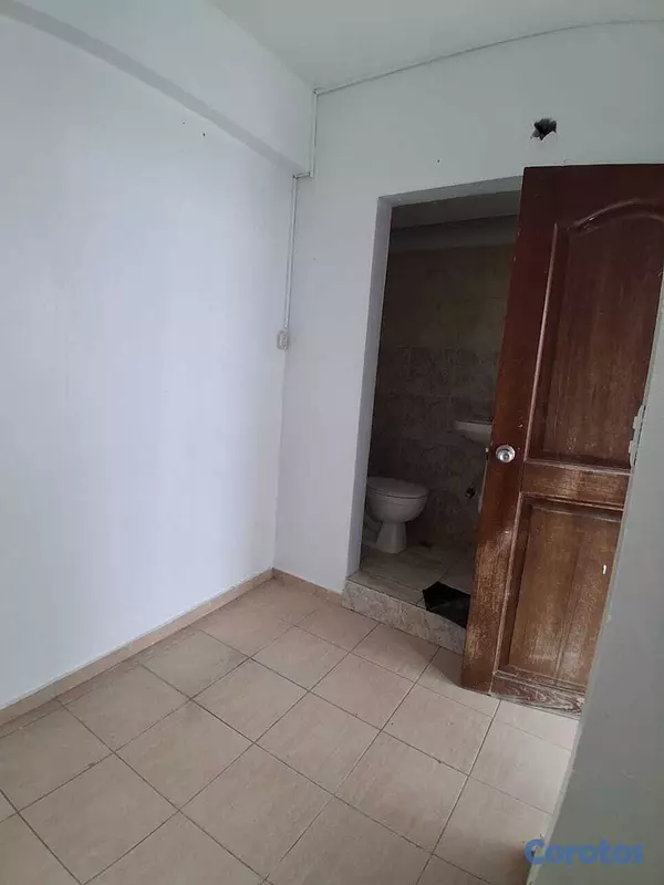 apartamentos -  Vendo Apartamento Ensanche Ozama  RD$ 8,000,000  6