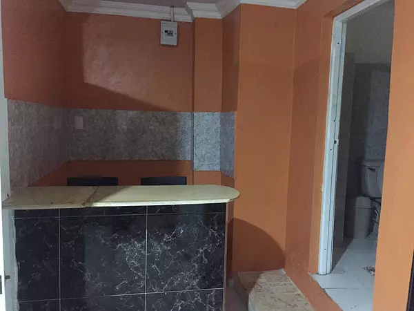 apartamentos - Zona Colonial, Alquiler Apartamento Estudio Amueblado   4