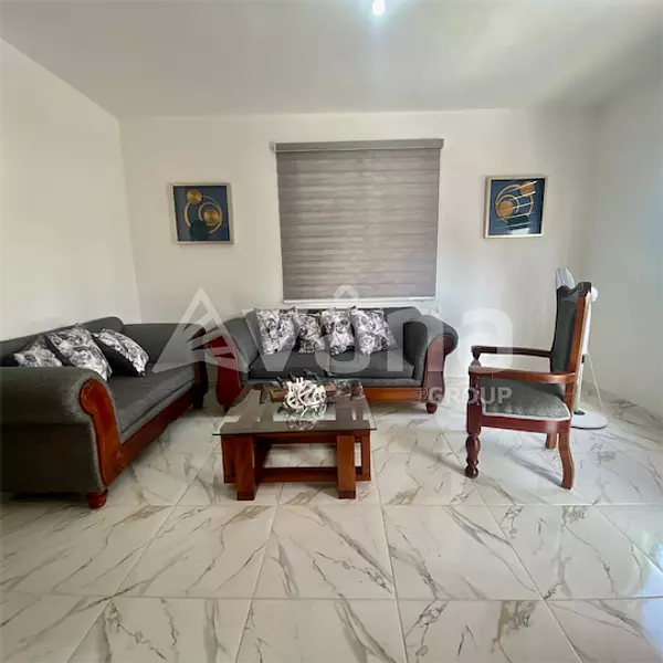casas - Casa de venta de dos niveles en la zona sur de Santiago 7