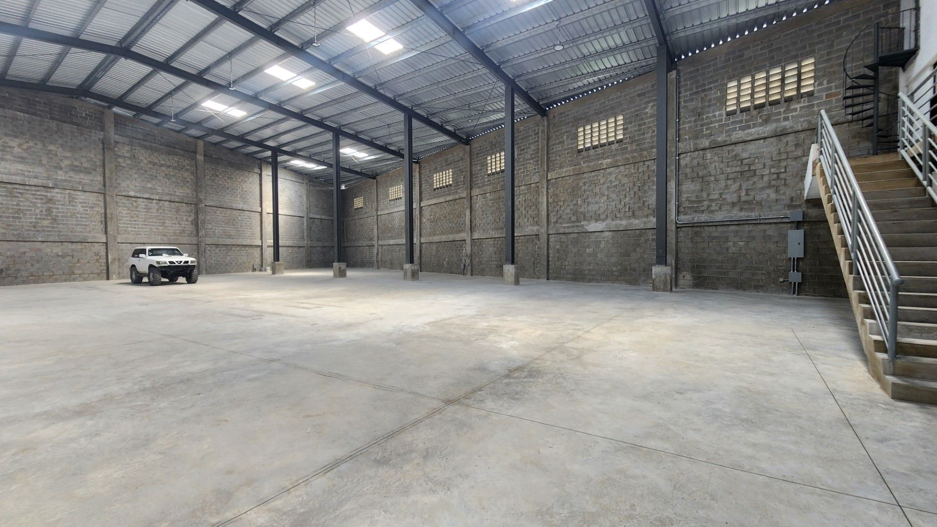 otros inmuebles - Nave Industrial alquile Engombe Santo Domingo este 2