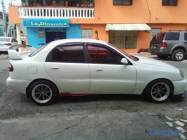 carros - daewoo lanos 1999  9