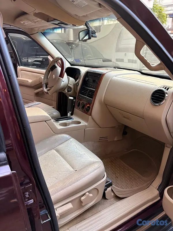 jeepetas y camionetas - Ford Explorer 2006 - Excelentes condiciones  5
