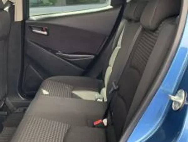 carros - MAZDA DEMIO 10
