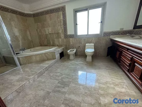 apartamentos - Apartamento amplio en venta en Malecón Center 7