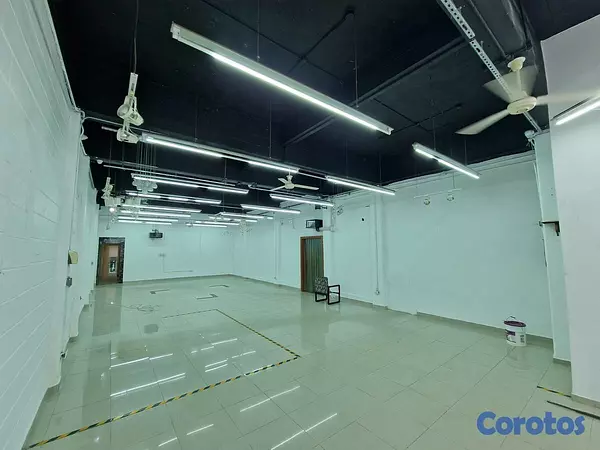 oficinas y locales comerciales - Nave Industrial San Carlos cerca la Av. Mexico  3