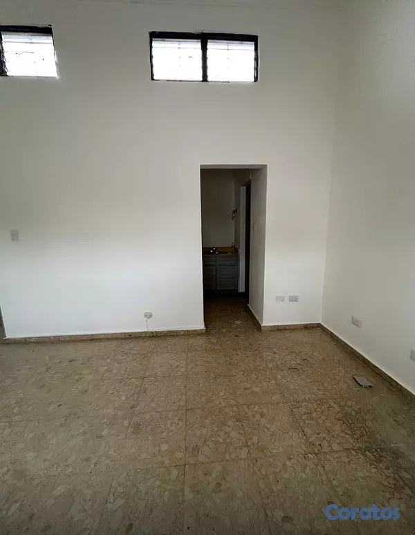 oficinas y locales comerciales - se alquila casa  8