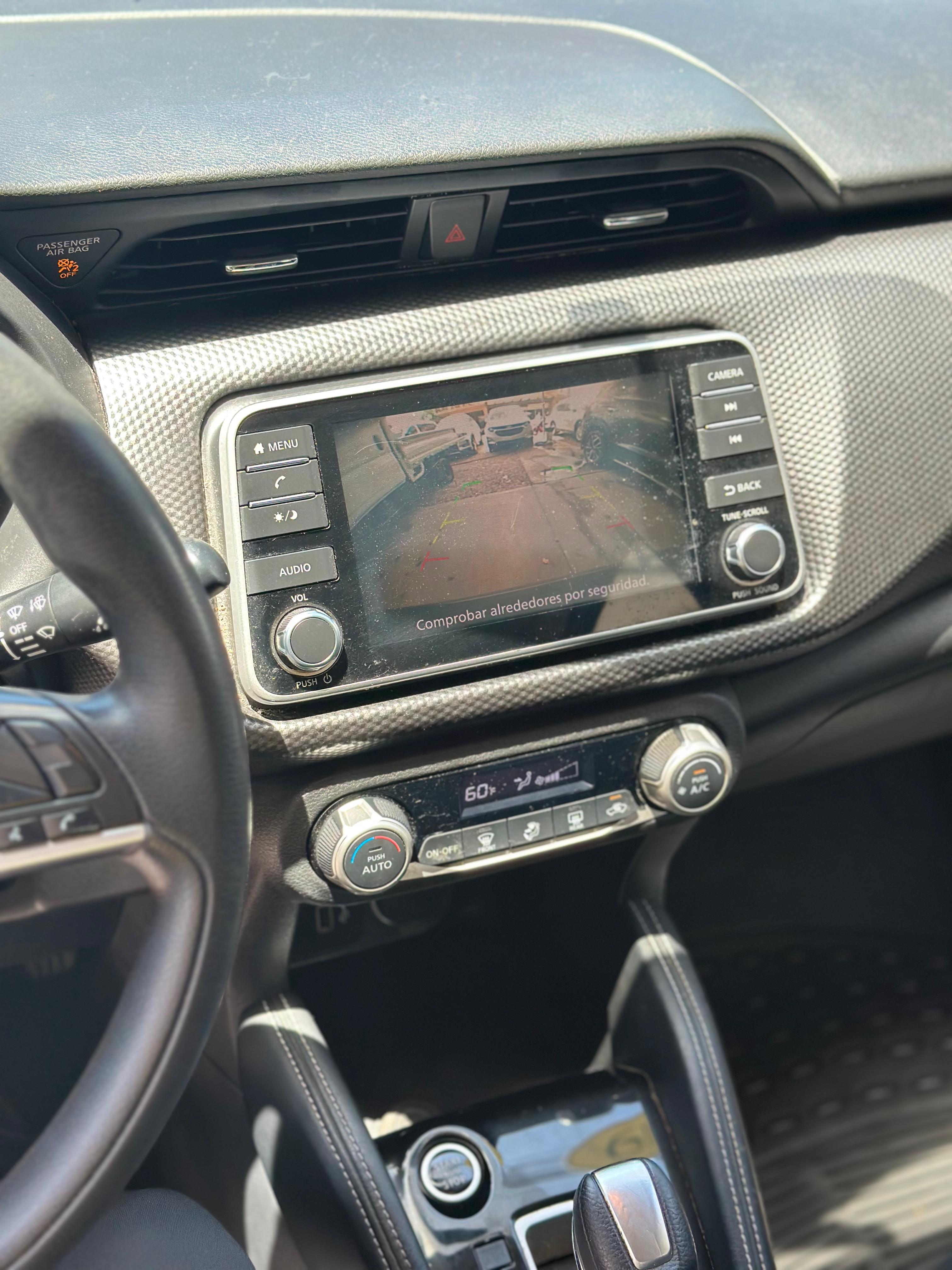 jeepetas y camionetas - 2019 NISSAN KICKS SV CLEAN AMERICANA 4