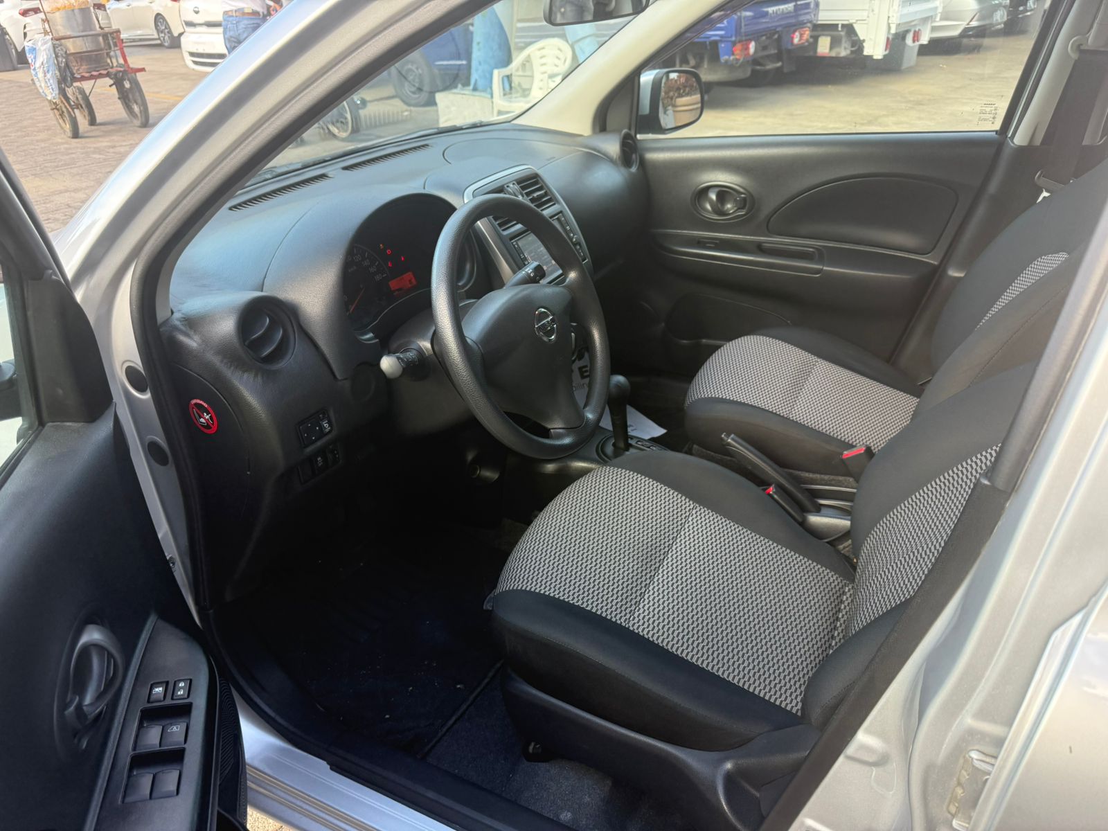 carros - Nissan march 2019 8