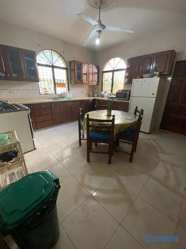 casas - Casa en venta con 758.6M2 de terreno-Sector Los Rios 5
