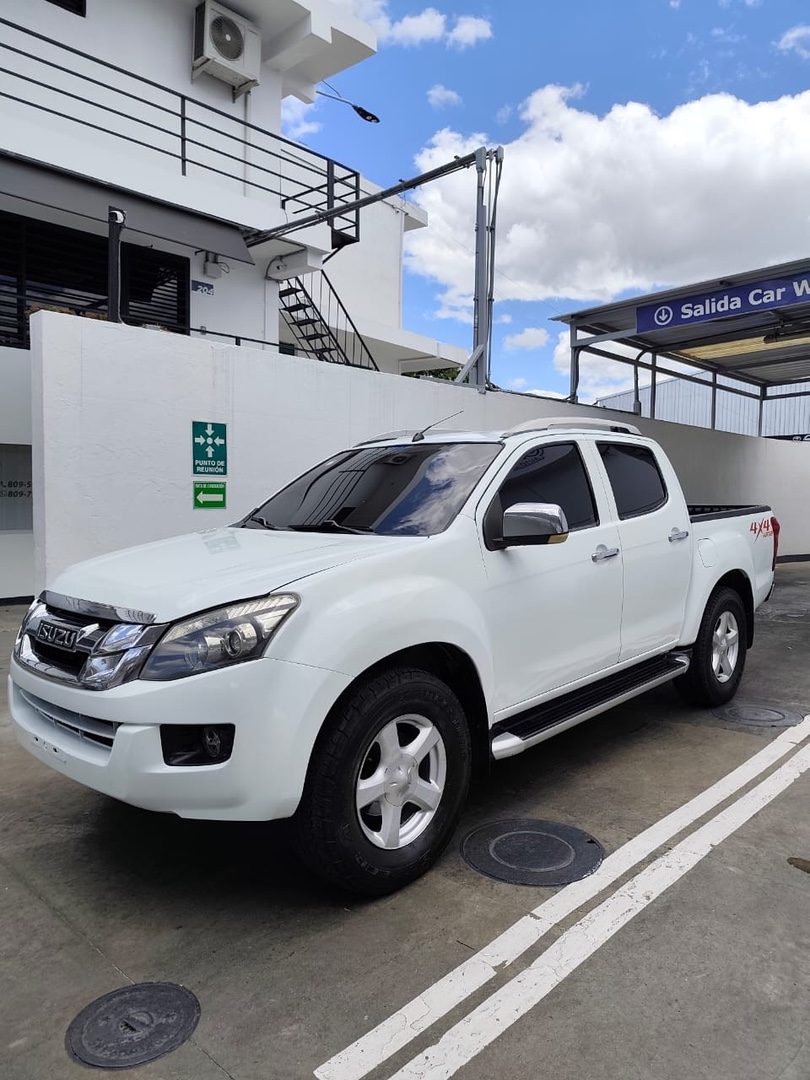 jeepetas y camionetas - Isuzu D-Max LS 3.0 0