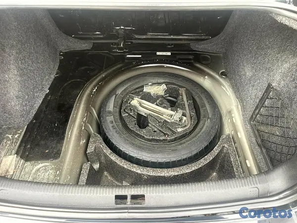 carros - Volkswagen Jetta 2007 en buen estado 3