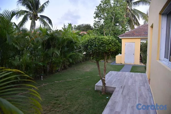 casas vacacionales y villas - Villa en Venta Juan dolio 9