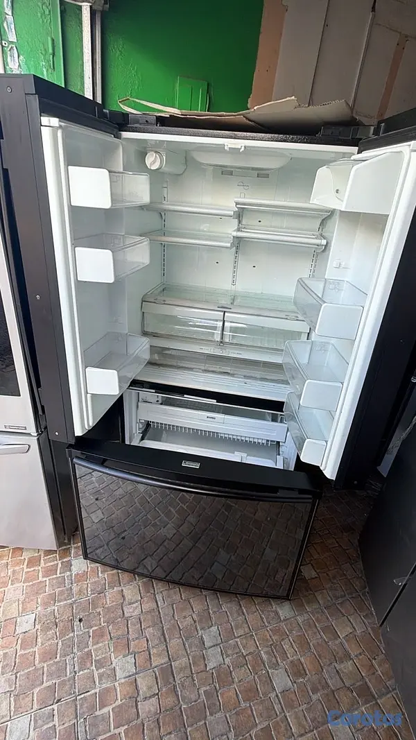 electrodomesticos - Frigidaire Refrigerador Side-by-Side de 25 pies cúbicos (36”)  2