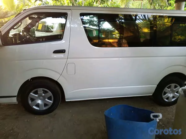 otros vehiculos - Toyota Hiace, oferta 7