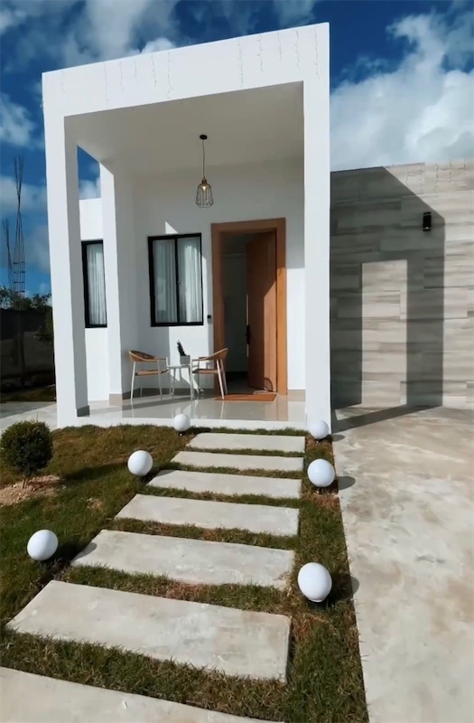 casas vacacionales y villas - Venta de Villa en punta cana con picuzzi incluido zona turística 6