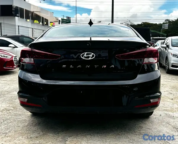 carros - Hyundai Elantra 2020  6
