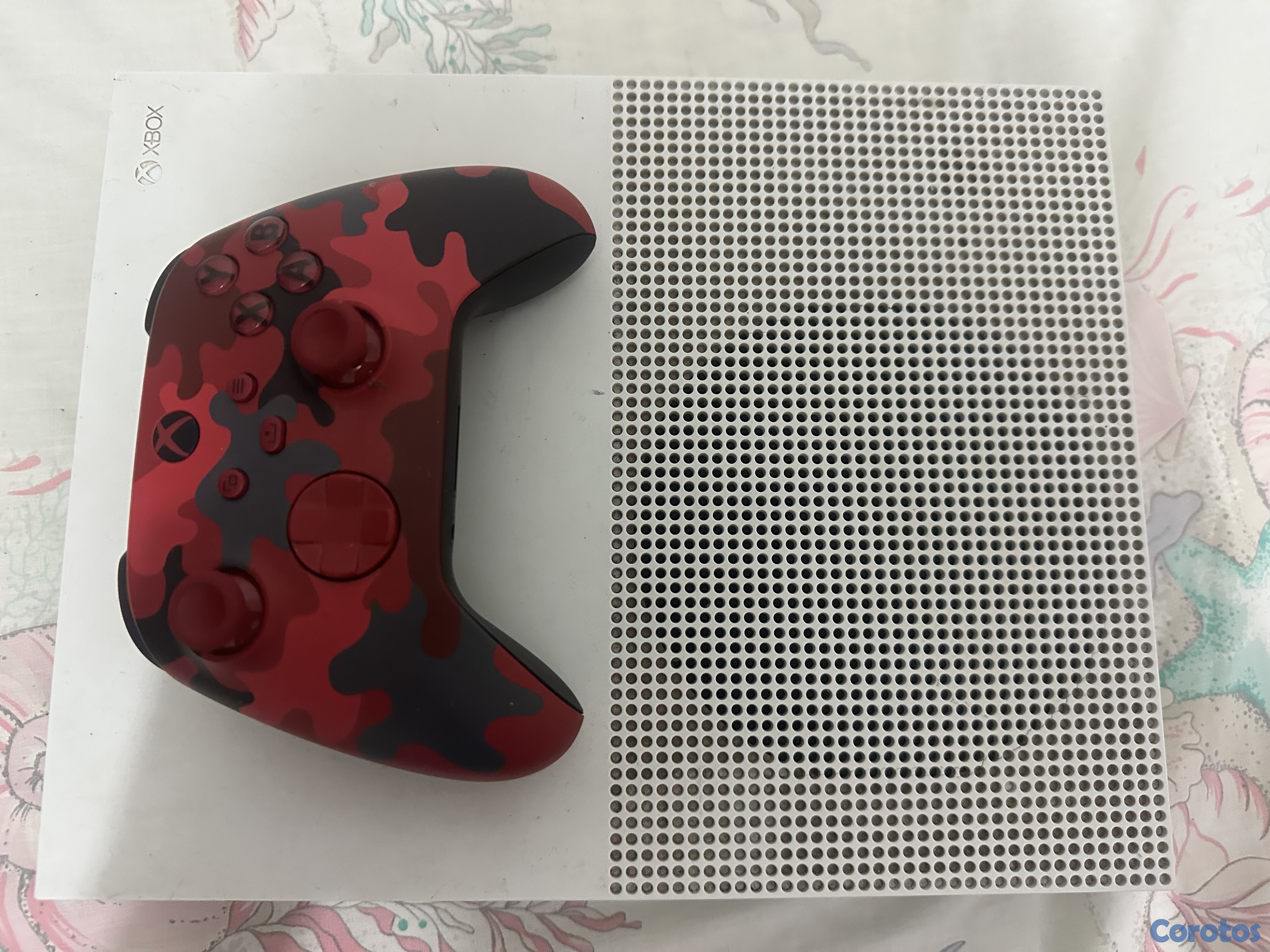 consolas y videojuegos - Xbox One s, de 500 gb con su control y todos sus 1