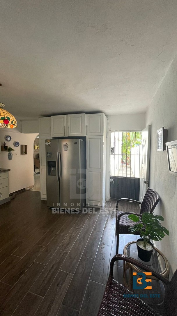casas - Acogedora propiedad, con excelente ubicación y  Cinco Amplias Habitaciones 6