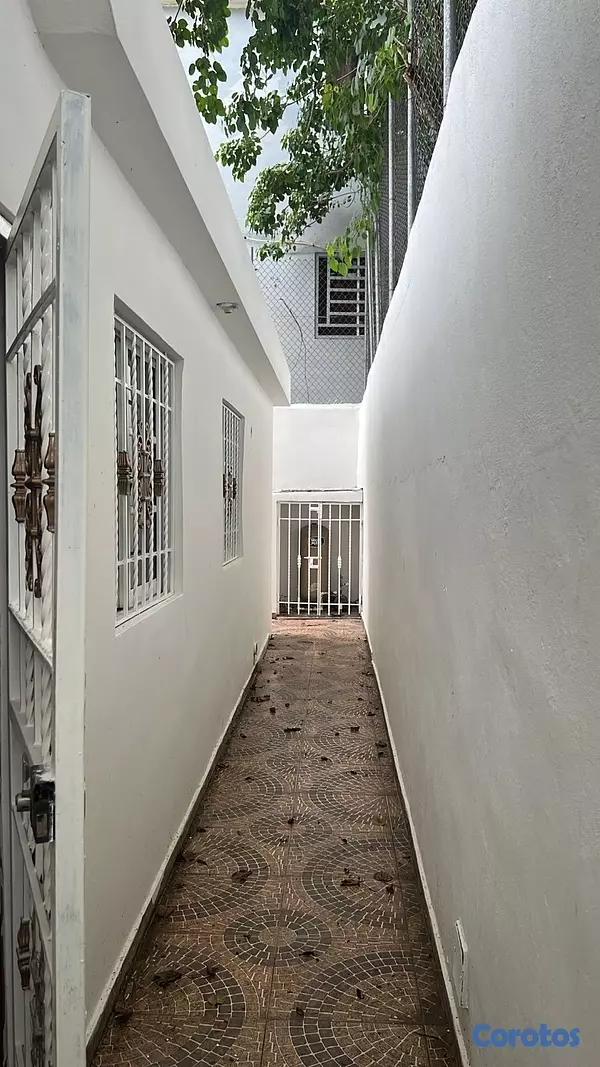 casas - venta de casa en la autopista de san isidro brisa oriental Santo Domingo  4