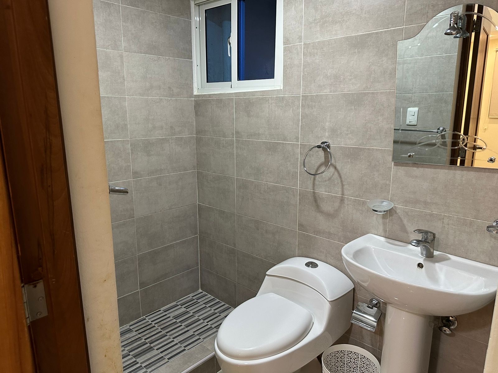 apartamentos - hermoso apartamento en una zona céntrica en la zona universitaria  8